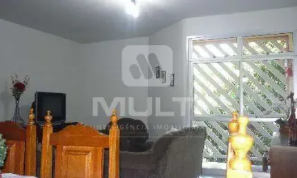 Apartamento com 3 quartos à venda na Nossa Senhora Aparecida, Uberlândia  por R$ 380.000
