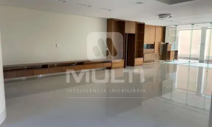 Casa em condomínio fechado com 4 quartos à venda no Jardins Roma, Uberlândia  por R$ 4.100.000