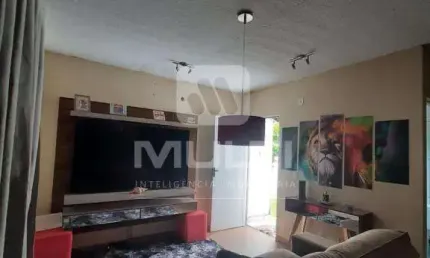Casa em condomínio fechado com 2 quartos à venda na Terra Nova Uberlândia 1, Uberlândia  por R$ 410.000