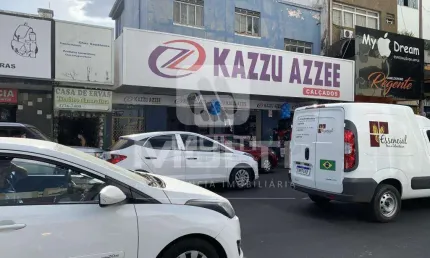 Sala comercial à venda no Centro, Uberlândia  por R$ 10.900.000