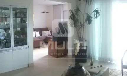 Apartamento com 3 quartos à venda no Martins, Uberlândia  por R$ 1.100.000