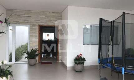 Casa com 4 quartos à venda no Jardim Sul, Uberlândia  por R$ 1.200.000