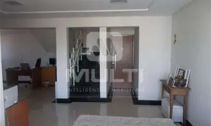 Cobertura com 4 quartos à venda no Santa Mônica, Uberlândia  por R$ 1.200.000