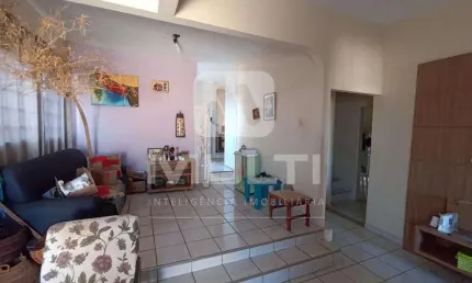 Casa com 3 quartos à venda no Daniel Fonseca, Uberlândia  por R$ 900.000