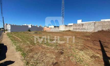 Terreno comercial à venda no Jardim Europa, Uberlândia  por R$ 1.200.000