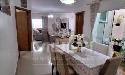 Casa com 3 quartos à venda no Alto Umuarama, Uberlândia  por R$ 865.000