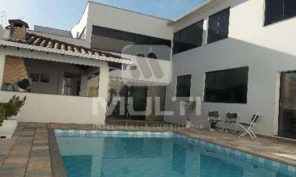 Casa com 4 quartos à venda no Tibery, Uberlândia  por R$ 1.700.000