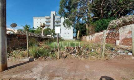 Terreno comercial à venda no Patrimônio, Uberlândia  por R$ 530.000