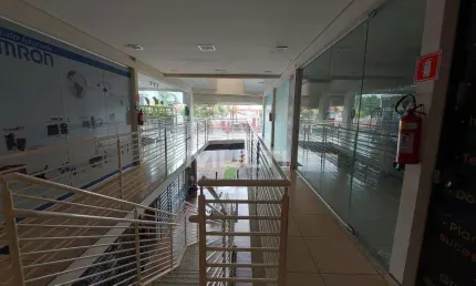 Ponto comercial à venda no Pacaembu, Uberlândia  por R$ 1.575.000