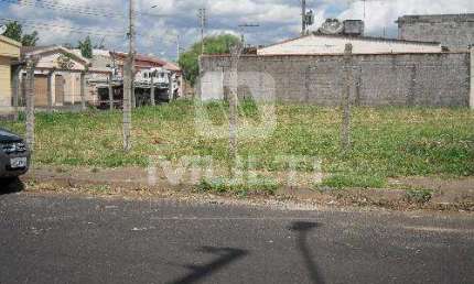 Terreno comercial à venda no Marta Helena, Uberlândia  por R$ 270.000
