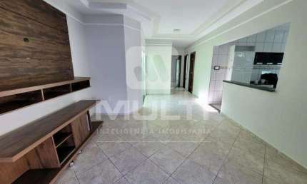 Casa com 3 quartos à venda no Jardim Patrícia, Uberlândia  por R$ 660.000