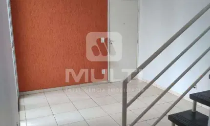 Cobertura com 3 quartos à venda no Tubalina, Uberlândia  por R$ 550.000