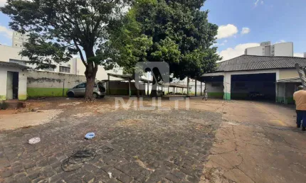 Terreno comercial à venda no Centro, Uberlândia  por R$ 3.900.000