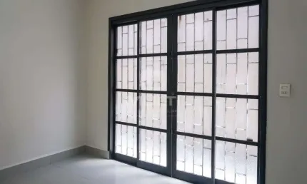 Casa com 3 quartos à venda no Santa Mônica, Uberlândia 