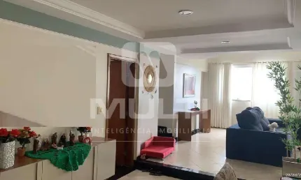 Casa com 4 quartos à venda no Morada da Colina, Uberlândia  por R$ 1.700.000