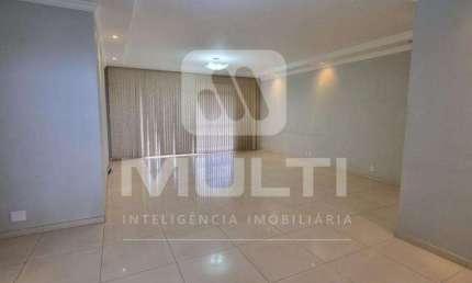 Apartamento com 3 quartos à venda no Centro, Uberlândia  por R$ 680.000