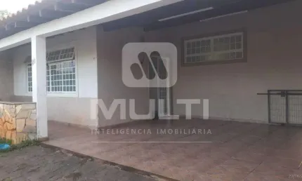 Casa com 3 quartos à venda na Cidade Jardim, Uberlândia  por R$ 940.000