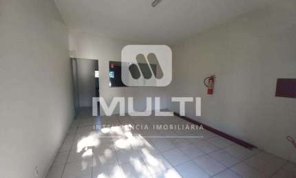 Ponto comercial à venda no Tabajaras, Uberlândia  por R$ 3.000.000