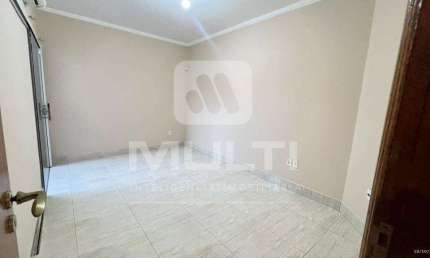 Casa com 1 quarto à venda no Jardim Patrícia, Uberlândia  por R$ 680.000