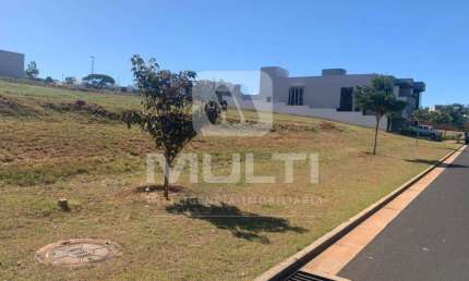 Terreno em condomínio fechado à venda em Laranjeiras, Uberlândia  por R$ 600.000