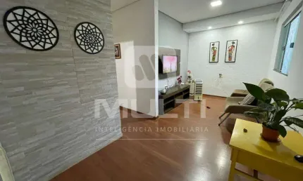 Casa com 2 quartos à venda no Parque São Jorge I, Uberlândia  por R$ 290.000