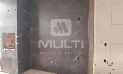 Casa com 3 quartos à venda no Jardim Botânico, Uberlândia  por R$ 920.000