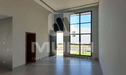 Casa em condomínio fechado com 3 quartos à venda no Alto Umuarama, Uberlândia  por R$ 1.500.000