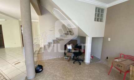 Casa comercial para alugar no Tabajaras, Uberlândia  por R$ 9.000