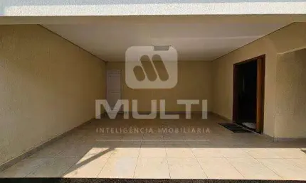 Casa com 3 quartos à venda no Alto Umuarama, Uberlândia  por R$ 1.250.000
