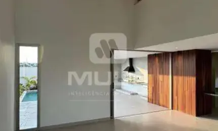Casa em condomínio fechado com 4 quartos à venda no Gávea, Uberlândia  por R$ 3.600.000