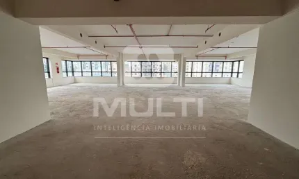 Sala comercial à venda no tabajaras, uberlândia  por r$ 2.107.000