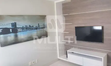 Casa com 3 quartos à venda no Alto Umuarama, Uberlândia  por R$ 1.700.000