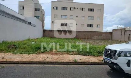 Terreno comercial à venda em Vida Nova, Uberlândia  por R$ 295.000