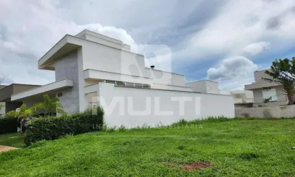 Terreno em condomínio fechado à venda em Laranjeiras, Uberlândia  por R$ 550.000