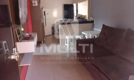 Casa com 2 quartos à venda no Shopping Park, Uberlândia  por R$ 275.000