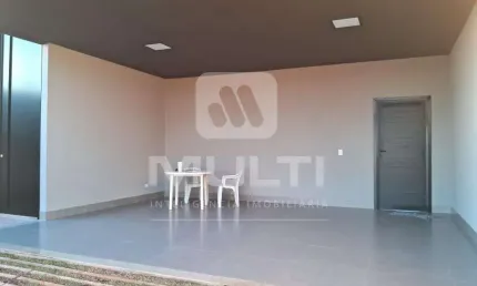 Casa com 3 quartos à venda no Grand Ville, Uberlândia  por R$ 1.350.000