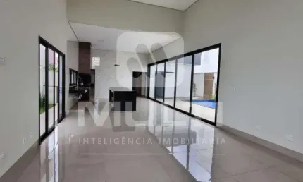 Casa em condomínio fechado com 3 quartos à venda em Laranjeiras, Uberlândia  por R$ 2.000.000