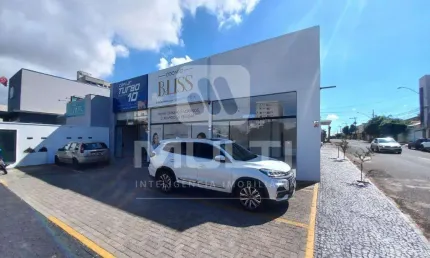 Sala comercial para alugar no Santa Mônica, Uberlândia  por R$ 3.400