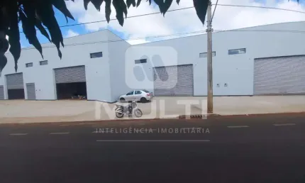 Sala comercial para alugar no Jardim das Palmeiras, Uberlândia  por R$ 10.500