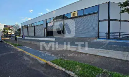 Sala comercial para alugar na Nossa Senhora Aparecida, Uberlândia  por R$ 15.000