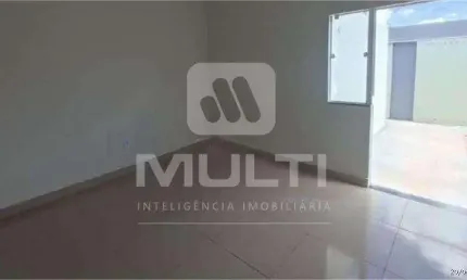 Casa com 2 quartos à venda no Shopping Park, Uberlândia  por R$ 235.000