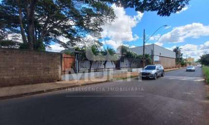 Apartamento com 1 quarto para alugar no Pacaembu, Uberlândia  por R$ 42.500