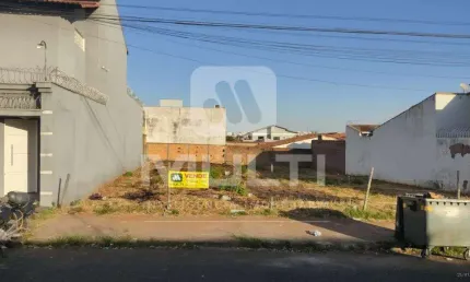 Terreno comercial à venda no Presidente Roosevelt, Uberlândia  por R$ 310.000