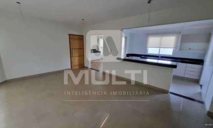 Cobertura com 3 quartos à venda no Copacabana, Uberlândia  por R$ 1.100.000