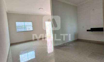 Casa com 2 quartos à venda no Jardim Brasília, Uberlândia  por R$ 350.000