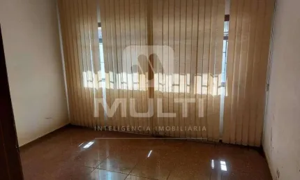 Casa com 3 quartos à venda no centro, uberlândia  por r$ 1.700.000