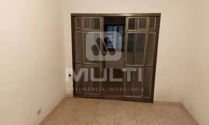 Casa com 3 quartos à venda no Centro, Uberlândia 
