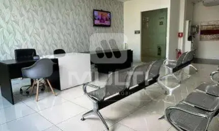 Ponto comercial à venda no Jardim Karaíba, Uberlândia  por R$ 4.000.000