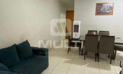 Apartamento com 3 quartos à venda no Chácaras Tubalina, Uberlândia  por R$ 260.000