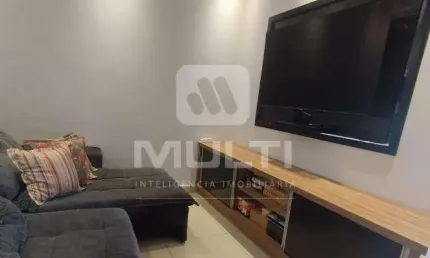Casa com 3 quartos à venda no Santa Rosa, Uberlândia 
